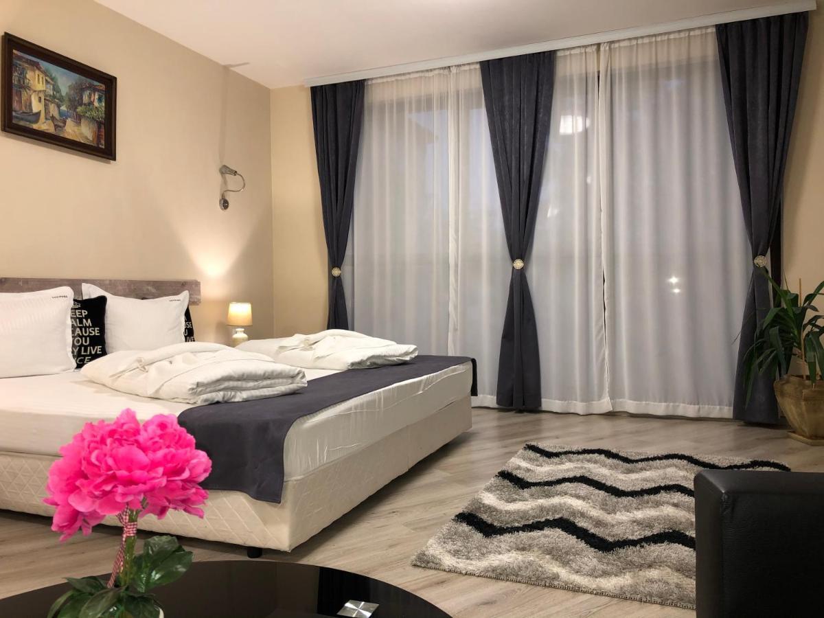 Hotel Ostrova - Free Parking&WiFi Plovdiv Buitenkant foto