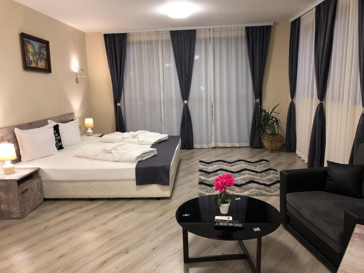 Hotel Ostrova - Free Parking&WiFi Plovdiv Buitenkant foto