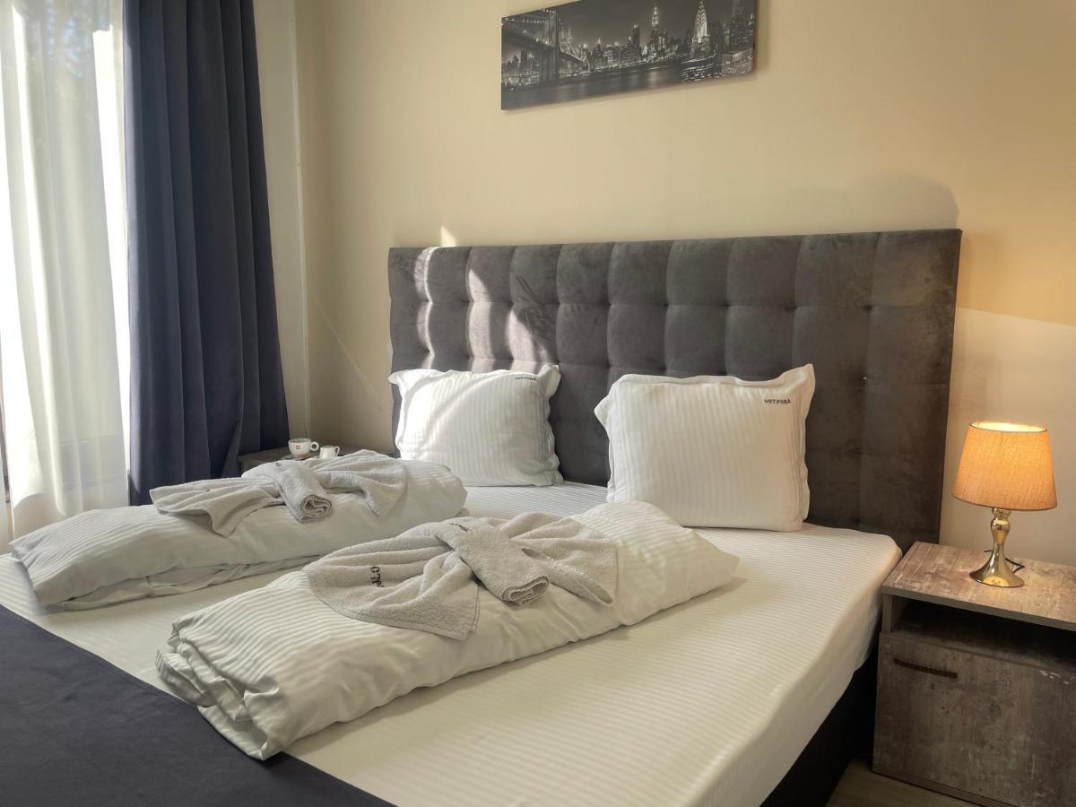 Hotel Ostrova - Free Parking&WiFi Plovdiv Buitenkant foto