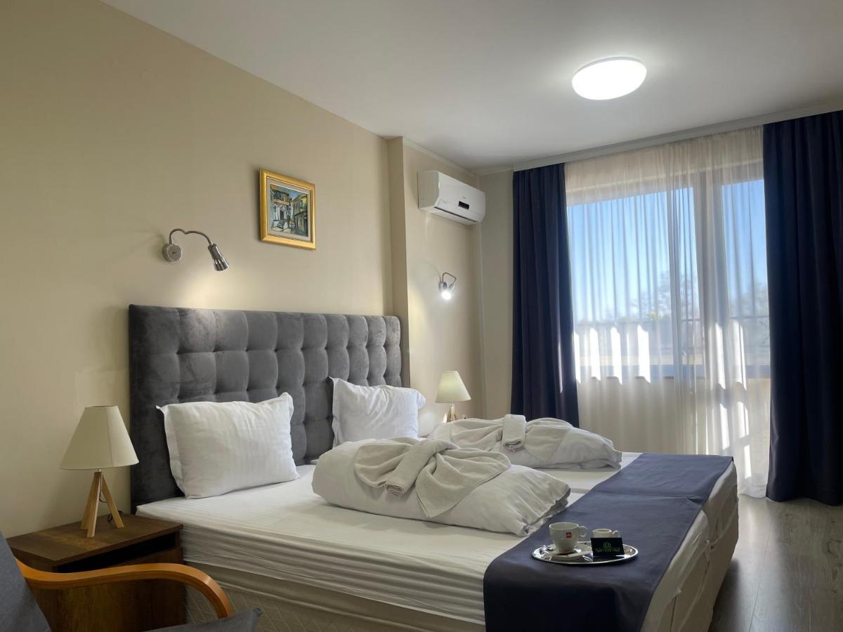 Hotel Ostrova - Free Parking&WiFi Plovdiv Buitenkant foto